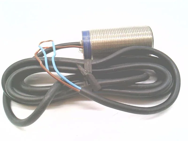 Schneider Electric XS1M30MA250H4 — Proximity Sensors (image 2)