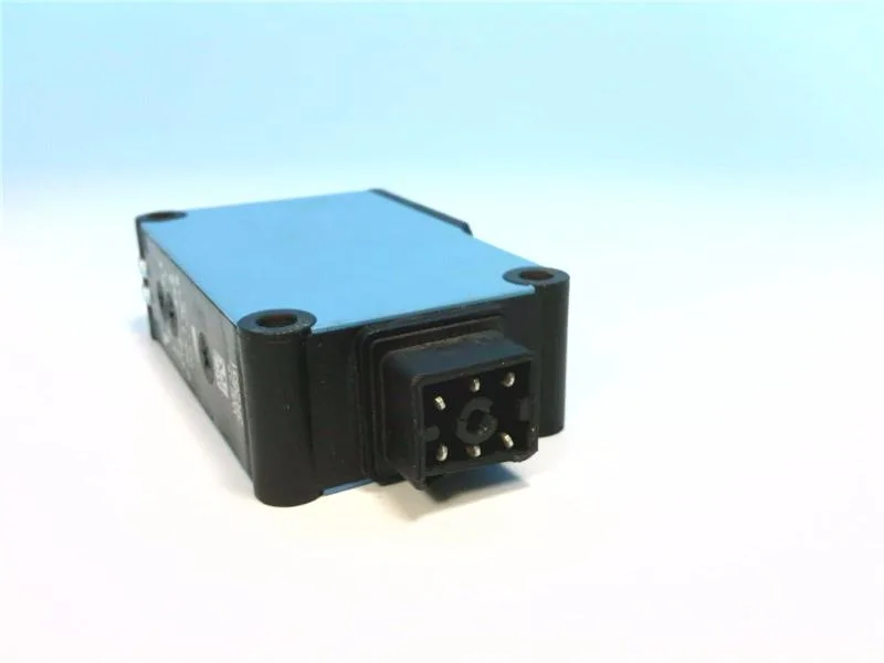 SICK WE27-3R2631 — Photoelectric Sensors (image 3)