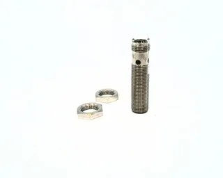 Omron E2A-M12KS04-M1-B1
