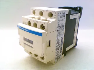 Schneider Electric CAD32EL