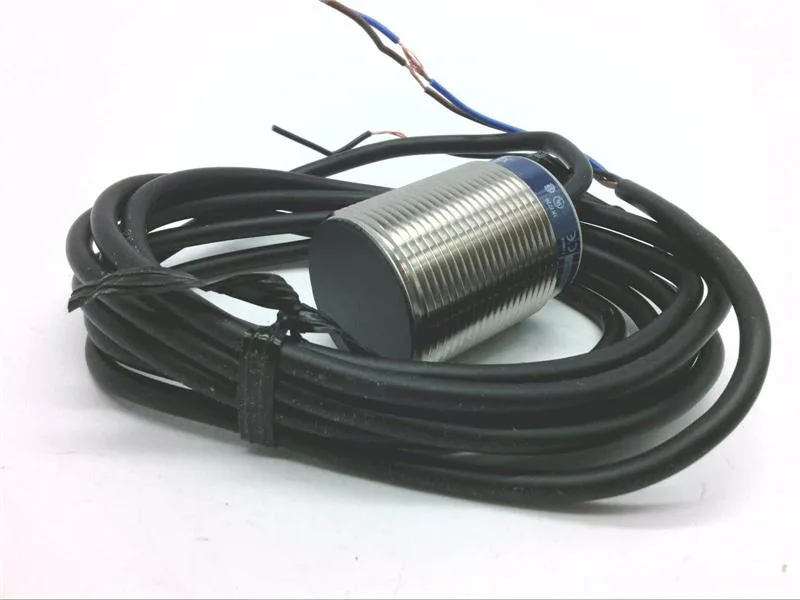 Schneider Electric XS1N30PA349TF — Proximity Sensors (image 2)