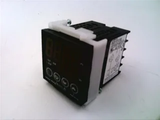 Omron E5CB-R1TC AC100-240