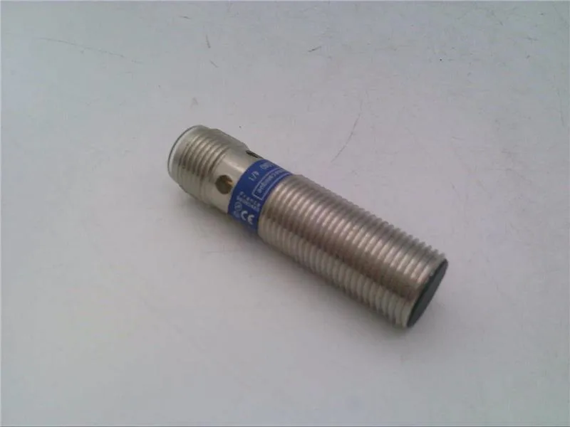 Schneider Electric XS1N12NA349D — Proximity Sensors (image 2)