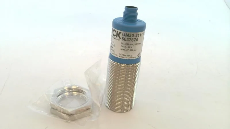 SICK UM30-211114 — Proximity Sensors (image 2)