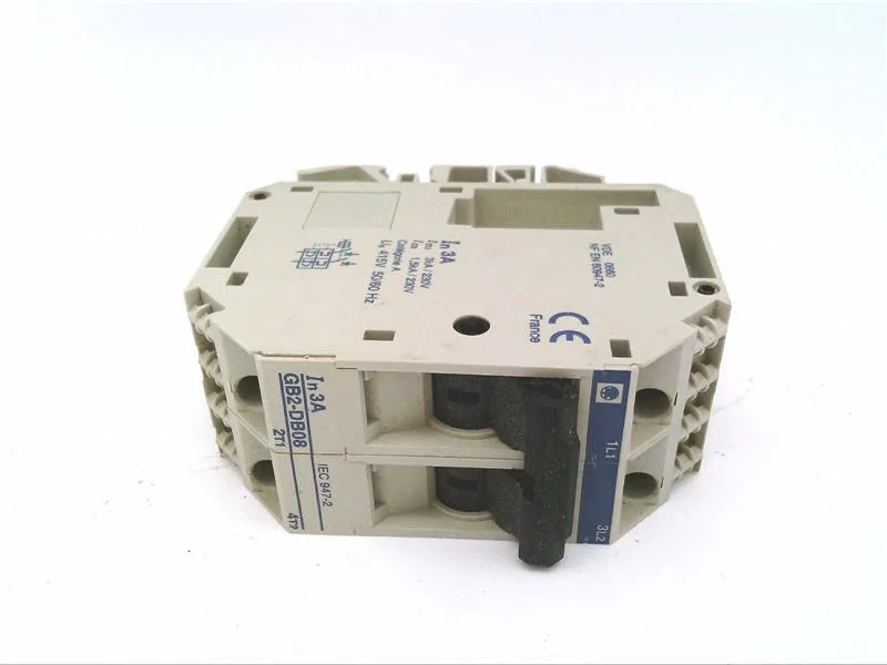 Schneider Electric GB2DB08 (image 2)