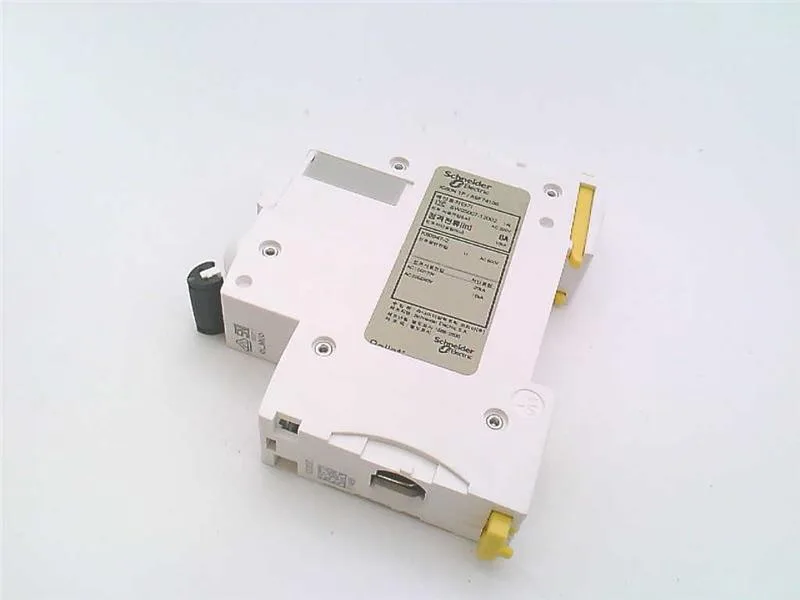 Schneider Electric A9F74106 (image 2)
