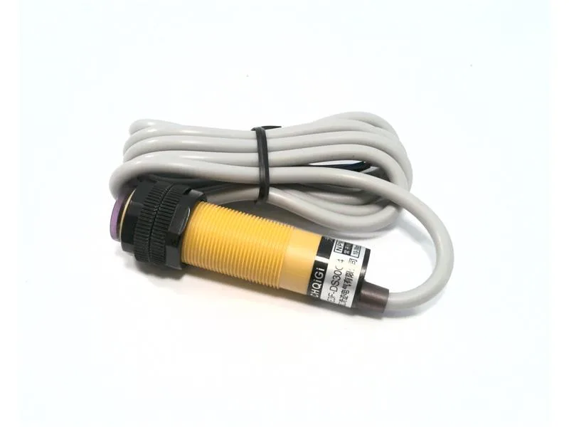 Omron E3FDS30C4 — Photoelectric Sensors (image 2)
