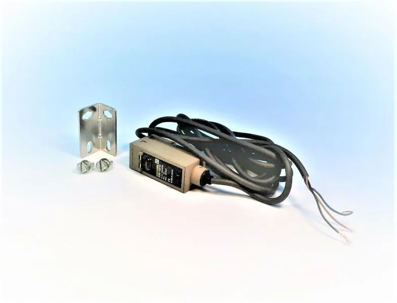 Omron E3S-CD12 2M — Photoelectric Sensors (image 2)