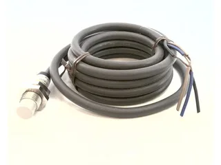 Omron E2EX5ME1 — Proximity Sensors (image 4)