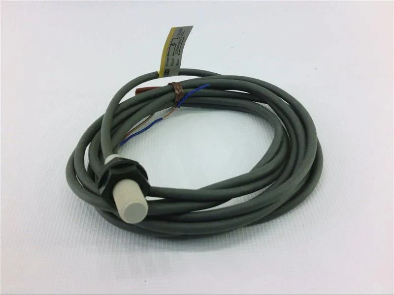 Omron E2F-X1R5E1 — Proximity Sensors (image 5)