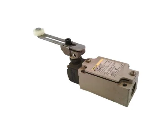 Omron D4B-3A16N — Limit Switches (image 2)