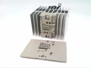 Omron G32A-A60-VD 24VAC-240VAC — Solid State Relays (image 2)