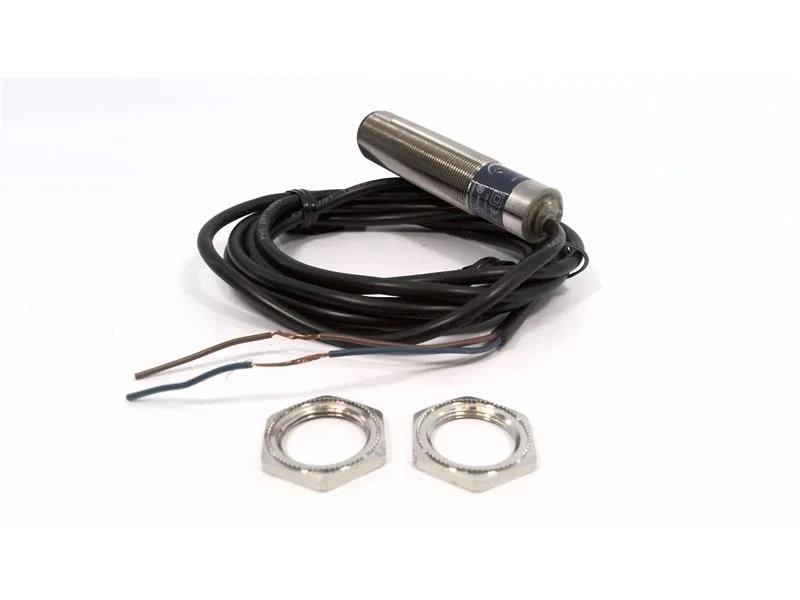 Schneider Electric XU5M18MB230 — Photoelectric Sensors (image 3)