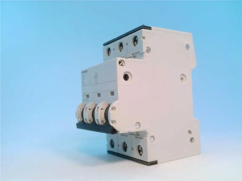 Siemens 5SY8306-7 — 3-Pole MCB (DIN Rail) (image 3)