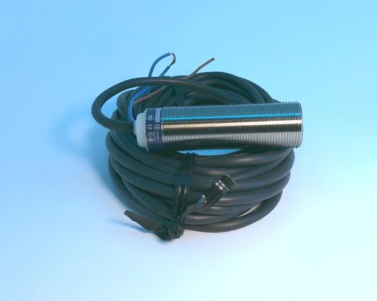 Schneider Electric XS618B1MBL5 — Proximity Sensors (image 2)