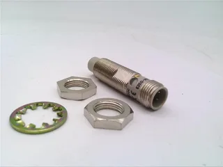 Omron E2EG-X5MB1-M1 — Proximity Sensors