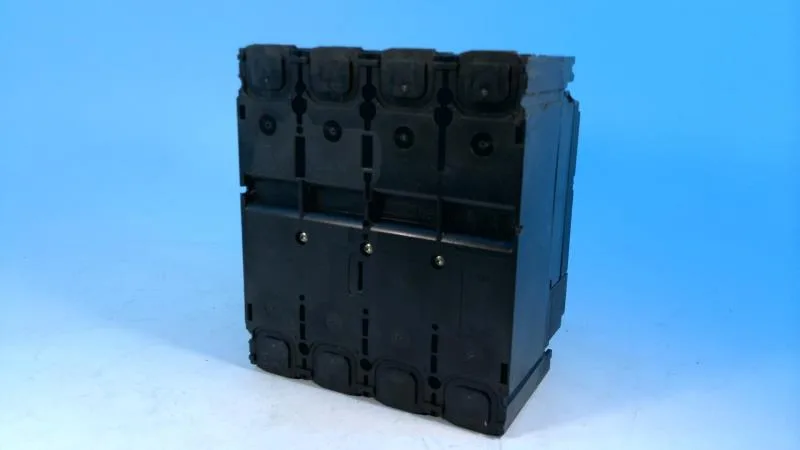 Schneider Electric LV431680 (image 3)