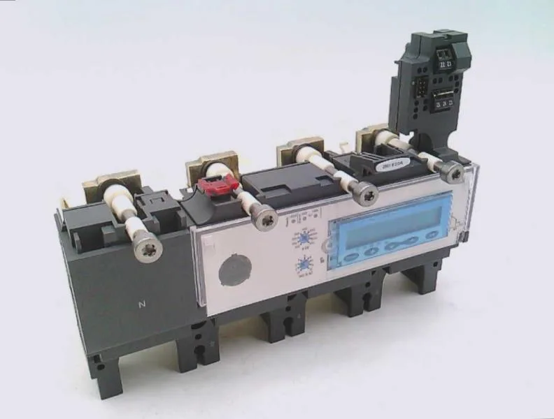Schneider Electric LV432099 (image 2)