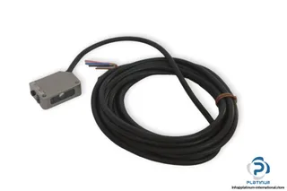 Omron E3ZMV81 — Photoelectric Sensors (image 2)