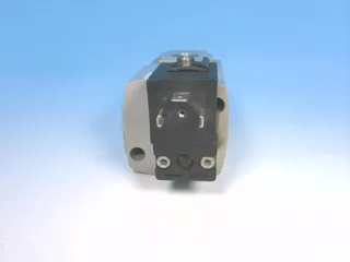 Festo HEM-M2-G1/2-10024 — Solenoid & Directional Valves (image 2)