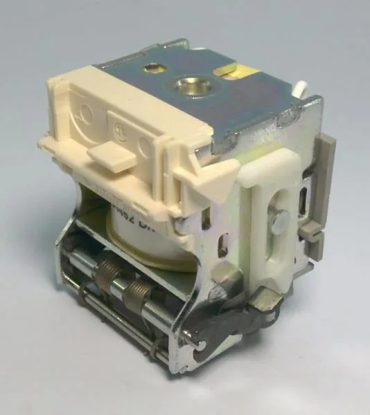Schneider Electric GV7AU387 (image 2)