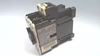 Fuji Electric 4NC0F0A10Y — Contactors (image 4)