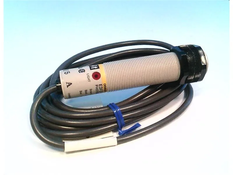Omron E3F2-DS10Z1 — Photoelectric Sensors (image 3)