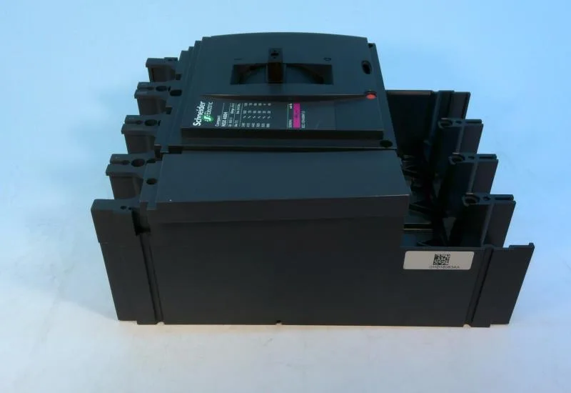 Schneider Electric LV432409 (image 2)