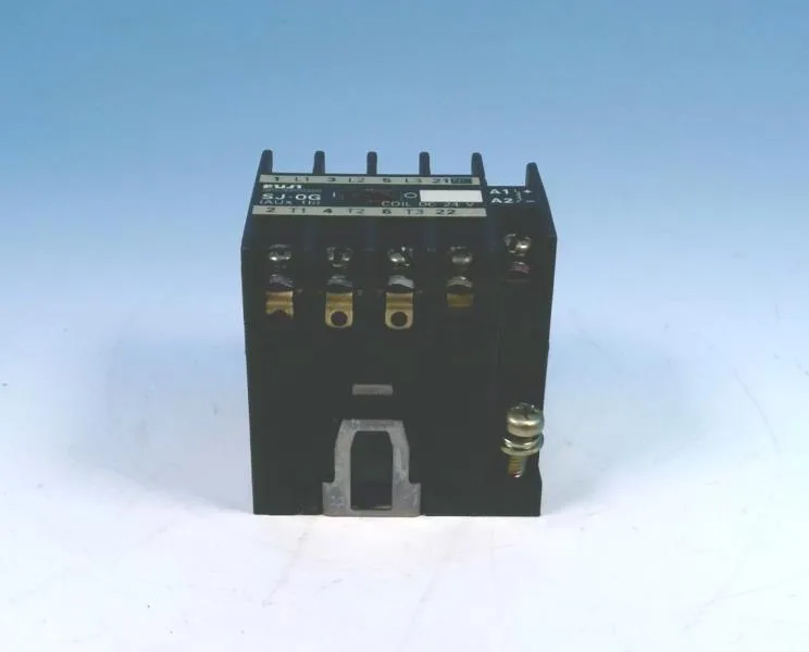 Fuji Electric SJ-0G DC24V 1A — Contactors