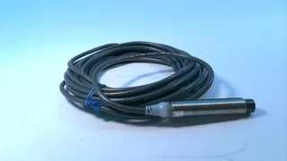 Omron E2A-M12LN05-WP-B1-TP 5M