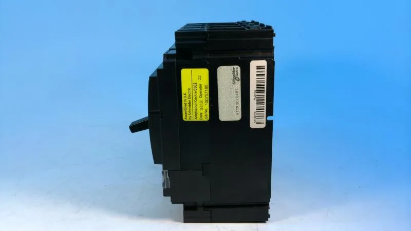 Schneider Electric LV431680 (image 2)