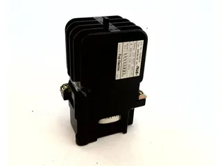 Fuji Electric SRC50-3FUL-8/0-AC110 — Contactors (image 3)