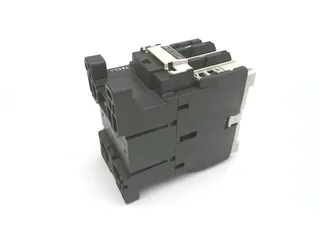Fuji Electric SC-E1-220VAC — Contactors (image 2)