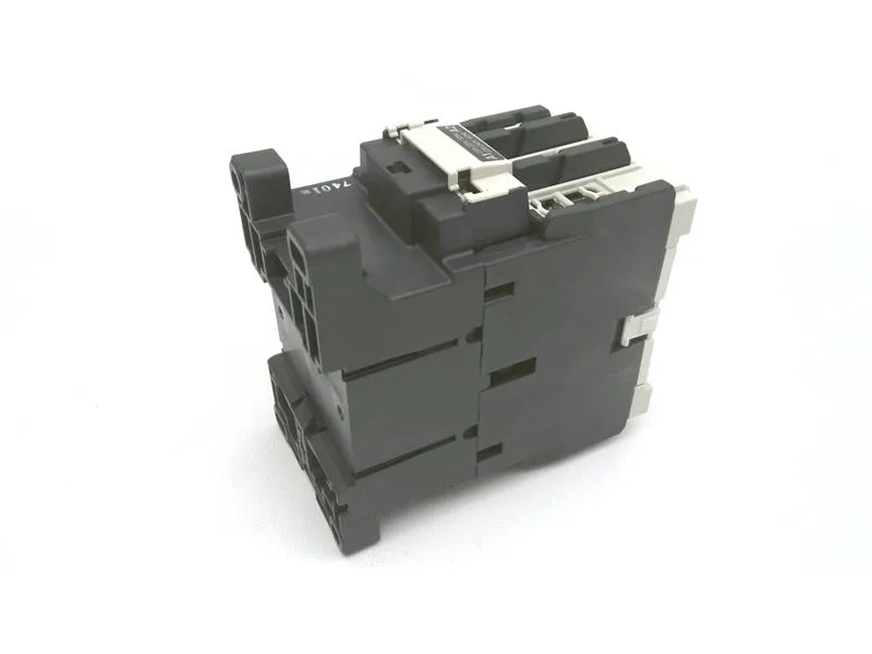 Fuji Electric SC-E1-220VAC — Contactors (image 2)