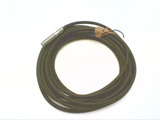 Omron E2E-S05S12-WC-C1 2M — Proximity Sensors (image 2)