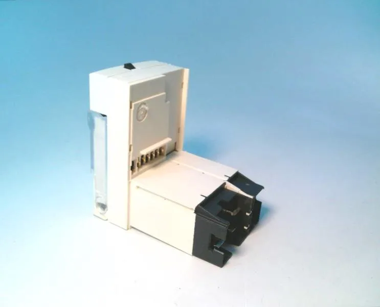 Schneider Electric LUCL1XB (image 2)