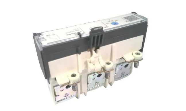 Schneider Electric LV438028 (image 4)