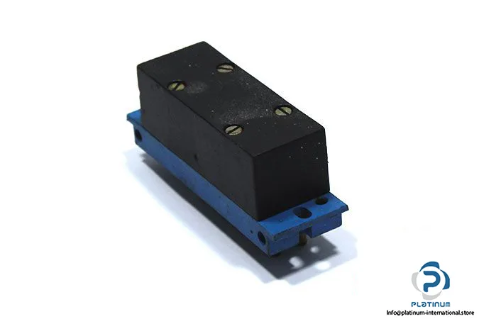 Festo FR-12-PK-3-B — Fittings & Tubing