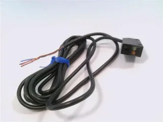 Omron E3V3-T61-D — Photoelectric Sensors (image 3)