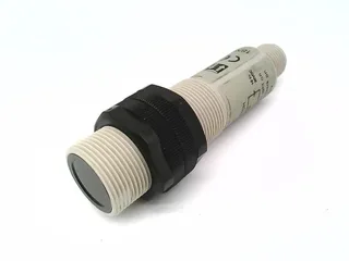 Omron E3F2R2C4P1E — Photoelectric Sensors