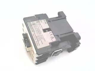 Fuji Electric SC-E02-110VAC — Contactors (image 2)
