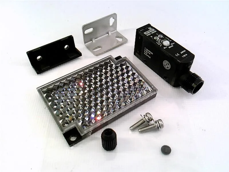 Omron E3SAR36 — Photoelectric Sensors (image 2)