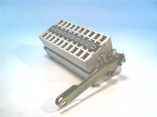 ABB UXAB239260002 — Molded Case Circuit Breakers (MCCB) (image 3)
