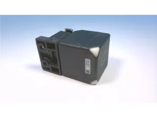 Omron E2Q5-N40ME3-M1 — Proximity Sensors (image 4)