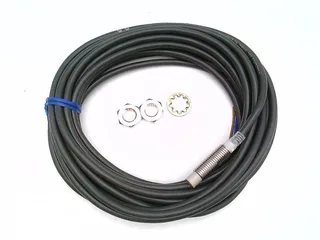 Omron E2E-X4MD2-40 5M