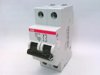 ABB 2CDS251103R0024 — 2-Pole MCB (DIN Rail)