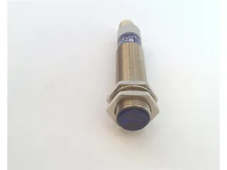 Schneider Electric XU5M18AB20D — Photoelectric Sensors (image 2)