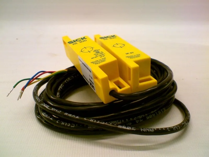SICK RE300-DA03P — Photoelectric Sensors (image 2)