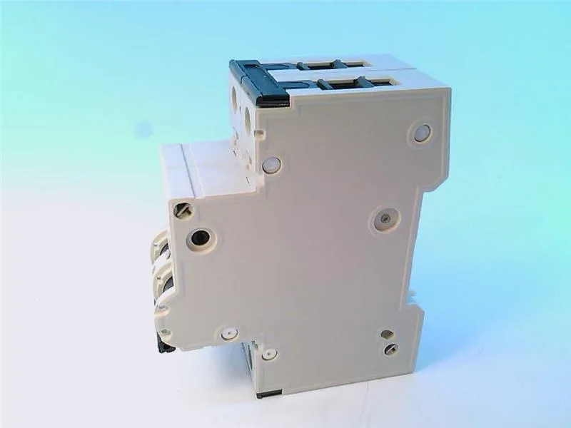 Siemens 5SY8205-7 — 2-Pole MCB (DIN Rail) (image 3)