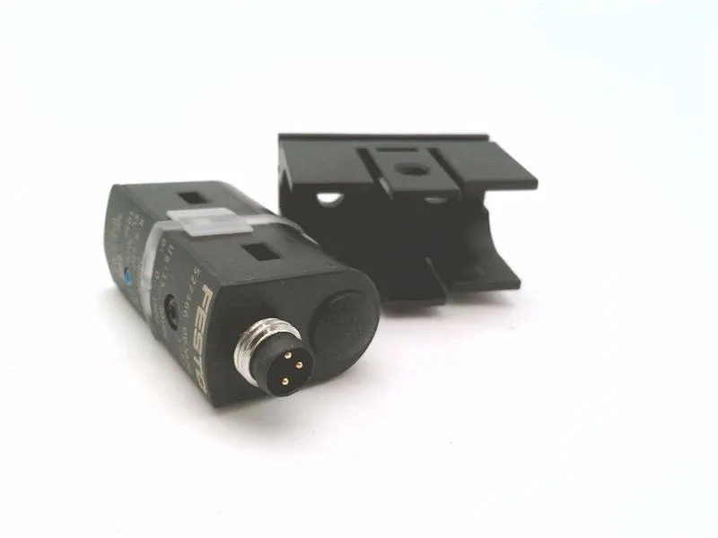 Festo SDE5-D10-O-Q4E-P-M8 — Differential Pressure Transmitters (image 3)